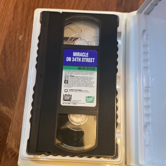 Miracle on 34th street original VHS - Picture 4 of 4